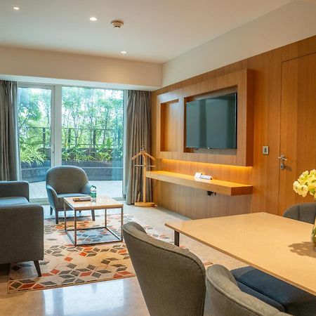 Courtyard By Marriott Nashik Hotel Buitenkant foto
