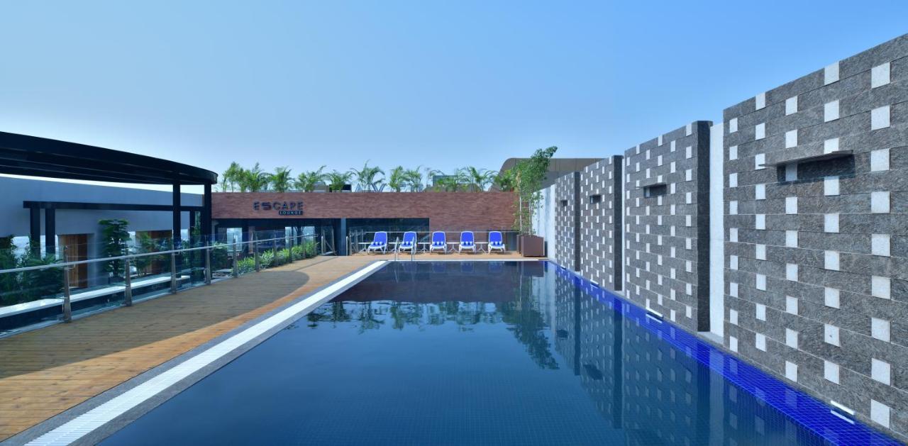 Courtyard By Marriott Nashik Hotel Buitenkant foto