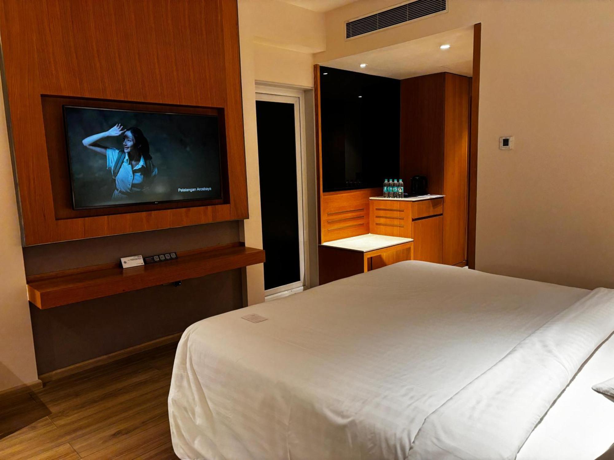 Courtyard By Marriott Nashik Hotel Buitenkant foto